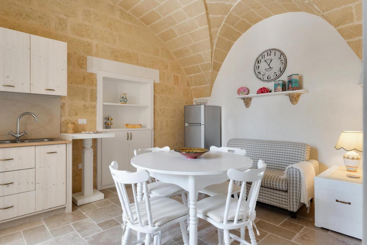 Le Lantane - Luxury Rooms Alessano Exterior photo